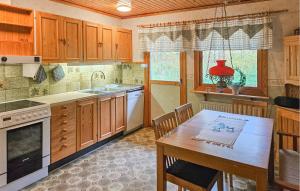 Awesome Home In Brånalt With Kitchen