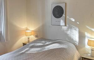 Maisons de vacances Awesome Home In Prades Sur Vernazobre : photos des chambres