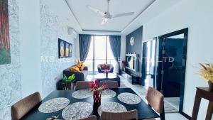 M8 Ocean King Three Bed Apartment