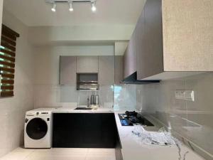 Sweet Apartment Subang near Inti college