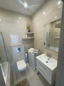 KOMFORT APARTAMENT KUSTRONIA I Garaż Balkon Wanna