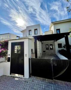 Villa Nausicaa private pool & hot tub, Aphrodite Hills Golf Resort