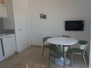 Appart T3 vue MerMontagne pieds dans leau N115