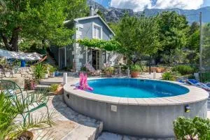 Karla planinska kuća - Baška Voda