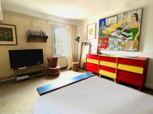 Maisons de vacances Grande maison, 5 chambres, piscine a 5 min d'Arles : photos des chambres