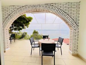 Sea Breeze Apartments