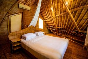 Cacao House Eco-Luxury Family Home by IBUKU near Green School Bali