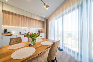 P R A T U M 17 Apartament z widokiem na jezioro