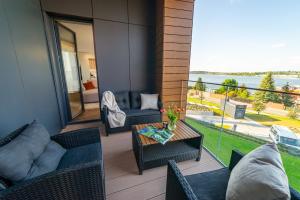 P R A T U M 17 Apartament z widokiem na jezioro