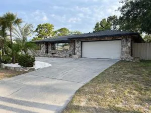 3bdr, 2 bath, heated pool, 5min from beach - Woodmere