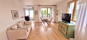 Appartements Appartement moderne 3 pieces avec parking prive : photos des chambres