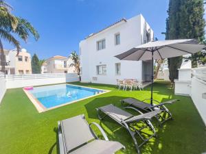 Villa Dolce Vita - 4hvězdičkové hotely ve městě Protaras