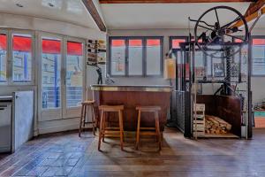 JO 2024 Paris - Maison Bleue piscine plus 3 pièces