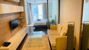 LIV@5 Condominium