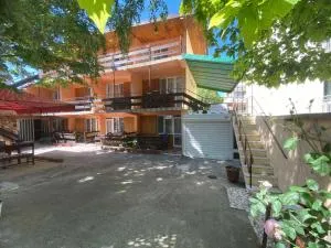 Family Hotel Julian - Rogachevo