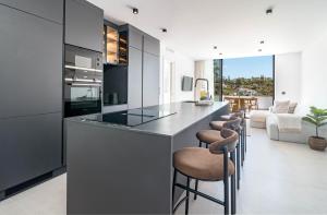 LAQ75 - Beautiful apartment with stunning view