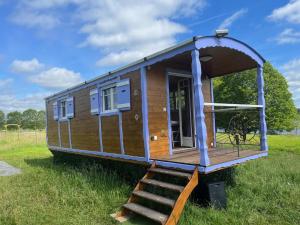 Lodges Les logements insolites de la Base Nautique : Bungalow - Bord de l'Eau