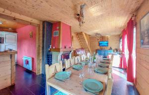 Maisons de vacances 5 Bedroom Nice Home In Xonrupt-Longemer : photos des chambres