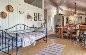 Beautiful Home In Henån With Kitchen