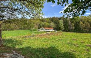 Beautiful Home In Henån With Kitchen