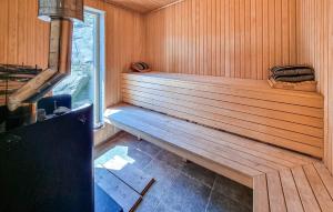 3 Bedroom Gorgeous Home In Tjörn