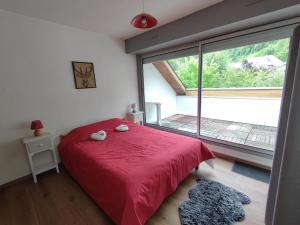 T2 spacieux et lumineux avec 2 terrasses Sud et Est, proche centre village