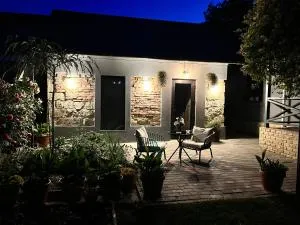 Tiny Barn House - Stroieşti