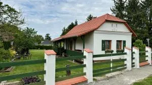 Zöld 21 Cottage - Botovo
