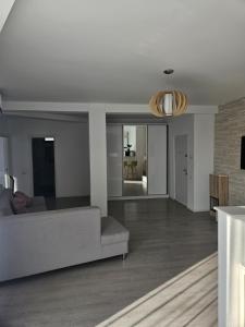 10housemamaia