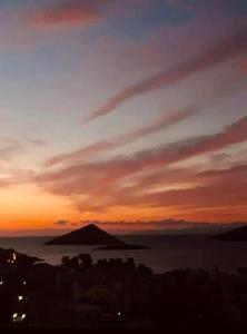 Studio with unique view near the beach!