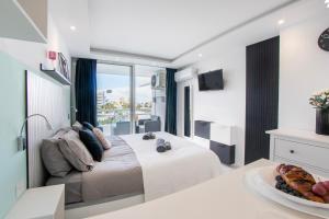 Ponderosa Central Beach Studio