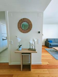 Bayline- Beachfront and Pool