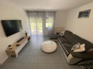 Apparemment T4 avec 3 chambres et terrasses - Moncley