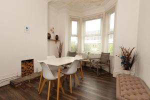 Comfy Private Room near MCR Centre