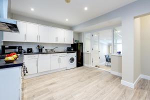 Spacious 2Bed 2Bath En-Suite Bungalow M25 Bluewater