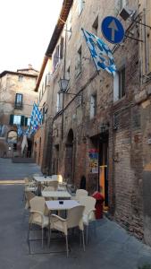 Gli archi nel cuore di Siena