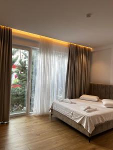 Trevi Hotel & Restorant, Shengjin