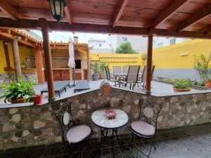 Our Canarian Home - Чо