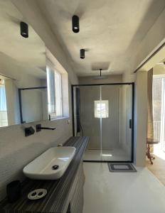 Raisi Suites & Apartment