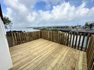 T0 com mezanino à beira-mar - Areia Larga