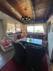 Castillo Lanzarote Villa Sophie - Luxury Villa -Sleep in a volcanic cave with heated pool