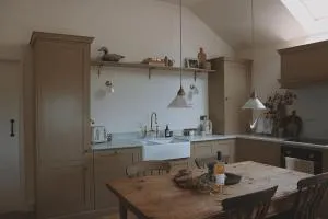 Stock Barn - Stanton in Peak