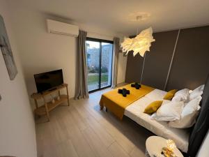 Cala Rossa, Pinarello, Saint Cyprien - La Villa DAlice