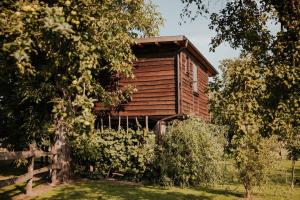 Treehouse Drevesna hiška Štrkovo gnezdo Ranč Jureš