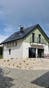 All Season Lasówka - Klimatyzowana Willa 10 osobowa z widokiem na góry, Sauna opalana drewnem, Jacuzzi 4km do Zieleniec SKI Arena - Lasowka