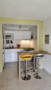 Bel appartement F3 tout confort - Gourbera