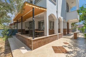 NEAR BY THE LAND OF LEGENDs , PRİVATE GARDEN , VİLLA STONE