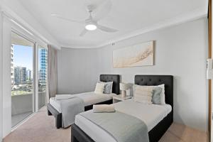 3 Bedroom OCEAN VIEW Unit at Zenith in Surfers Paradise - Q Stay