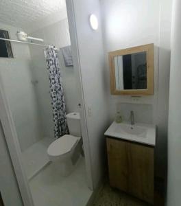 Acogedor Loft con Balcones para 2H Belén Rosales apt 201