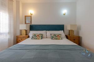 Benalgolf Lovely apartment in Benalmádena with Sea Views, Excellent WIFI connection, private Backyard with BBQ